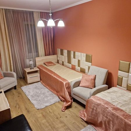 Centrum Business Apartman Szekszard公寓 外观 照片
